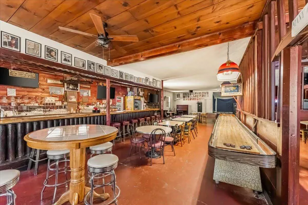 $525,000 | 21375 Main Street, Lakehead, CA 96051