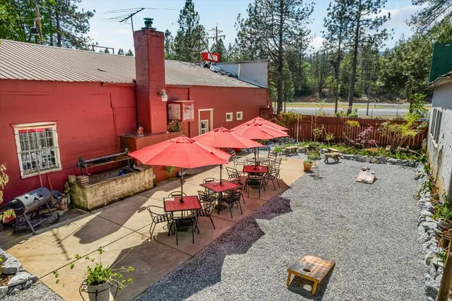 $570,000 | 21375 Main Street, Lakehead, CA 96051