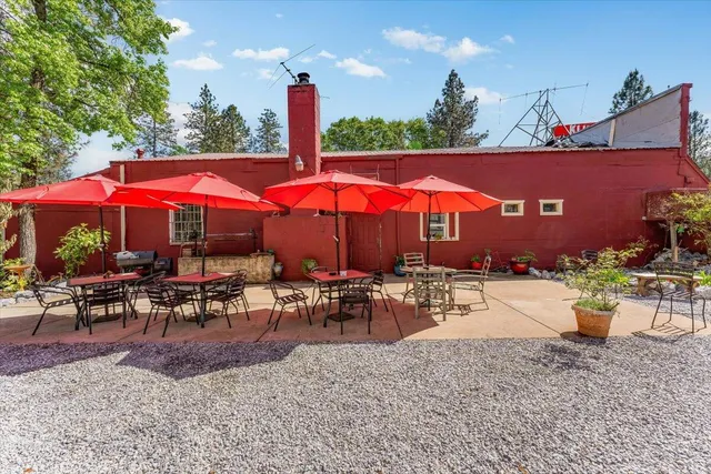 $570,000 | 21375 Main Street, Lakehead, CA 96051