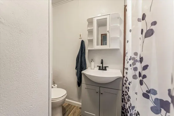 $525,000 | 21375 Main Street, Lakehead, CA 96051