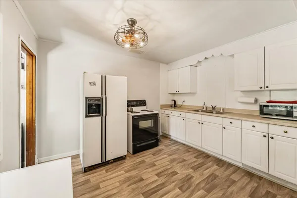 $525,000 | 21375 Main Street, Lakehead, CA 96051