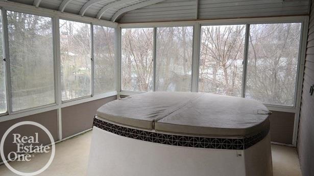 8560 Waumegah Road Clarkston, MI 48348 - Photo 20 of 30
