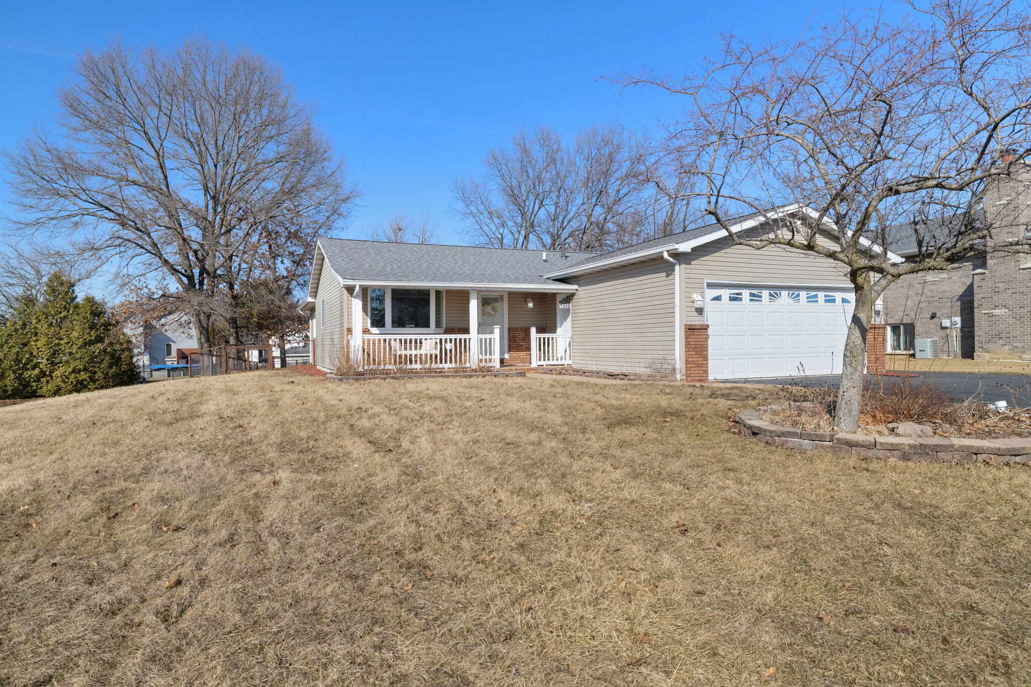 2048x1365