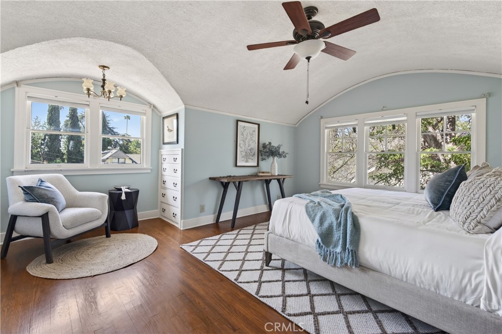 1409 Laurel Street South Pasadena, CA 91030 - Photo 16 of 21 Primary Bedroom