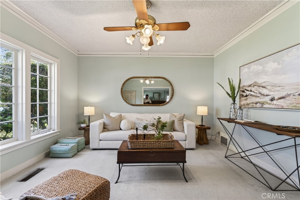 1409 Laurel Street South Pasadena, CA 91030 - Photo 3 of 21 Den