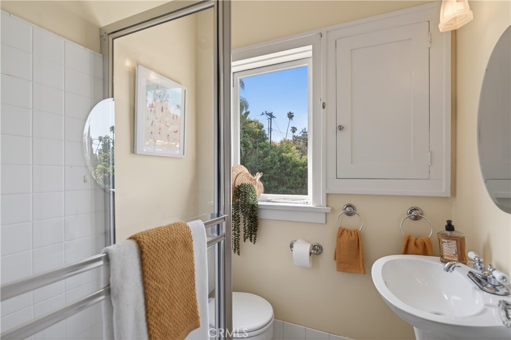 1409 Laurel Street South Pasadena, CA 91030 - Photo 8 of 21 Bathroom 1