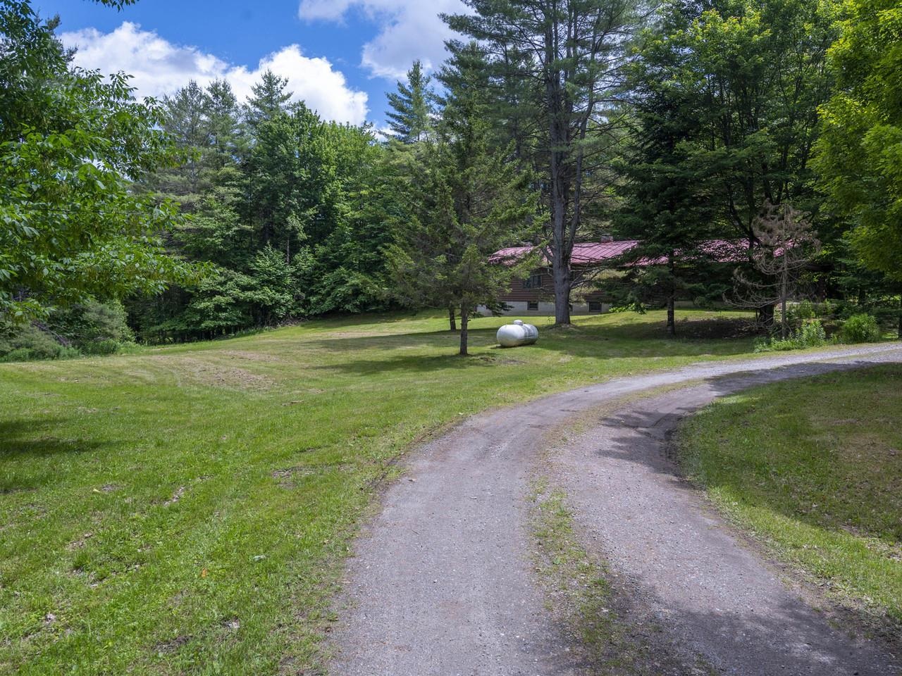 152 Wood Road Middlesex, VT 05682 - Photo 3 of 54