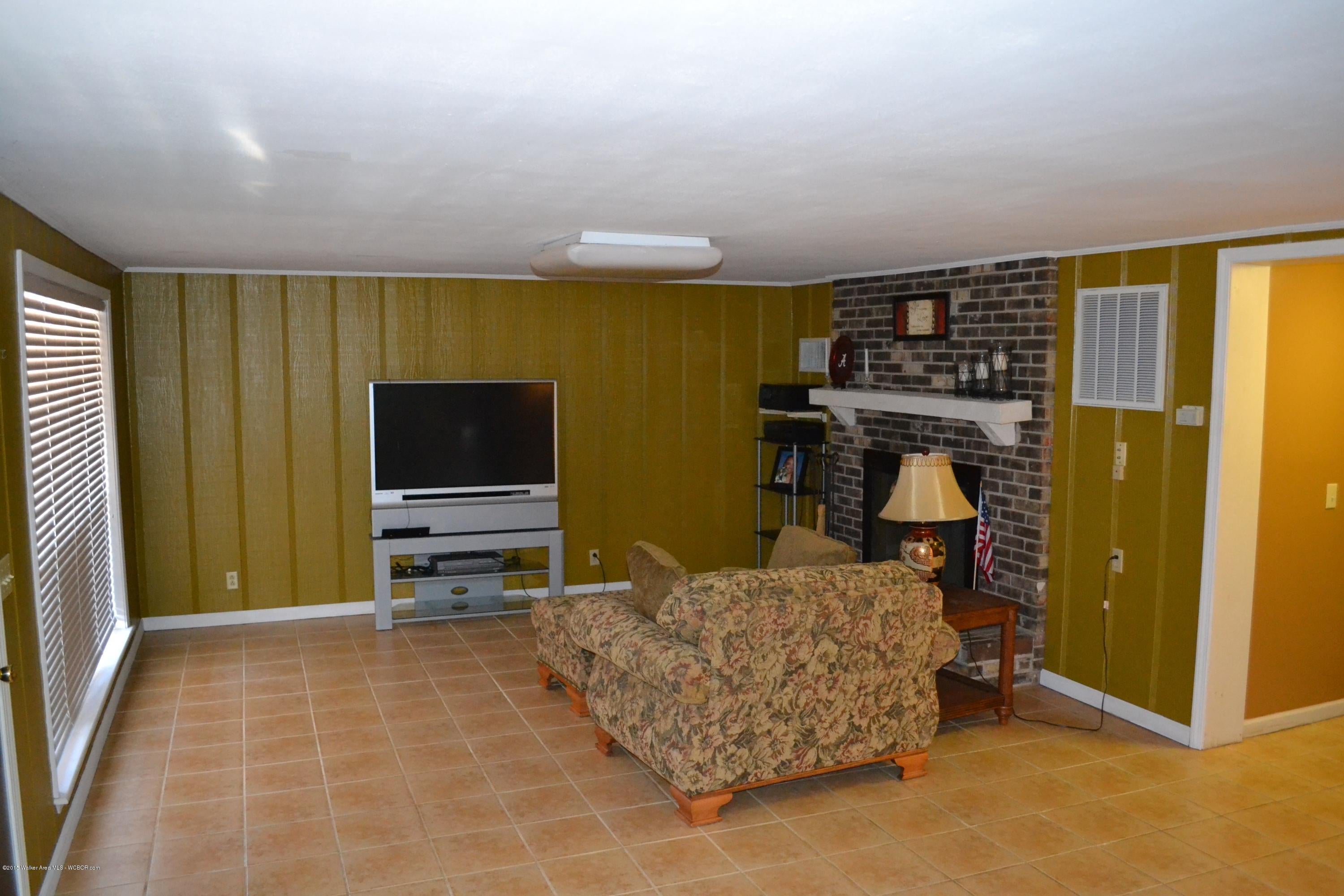 595 Raccoon Branch Road Jasper, AL 35504 - Photo 6 of 16 Gallery Image 6