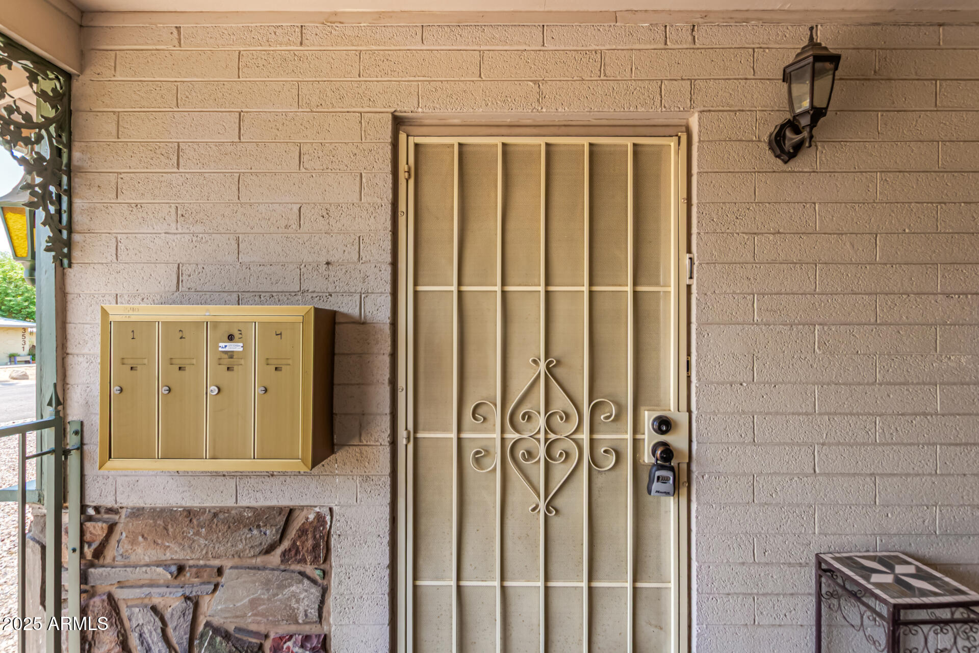 3540 East Montecito Avenue, Unit 1 Phoenix, AZ 85018 - Photo 6 of 26 a bathroom with a shower