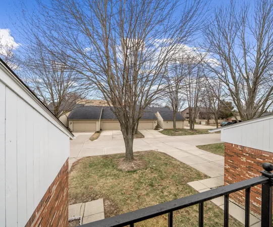 $189,900 | 42282 East Edward Drive, Unit 258, Clinton Township, MI 48038