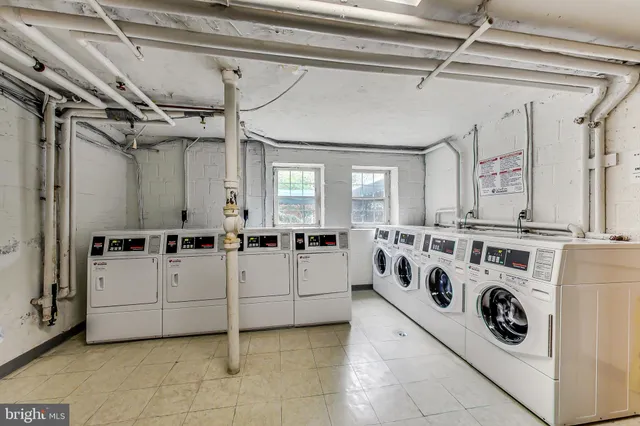 $2,100 | 1303 North Ode Street, Unit 215, Arlington, VA 22209