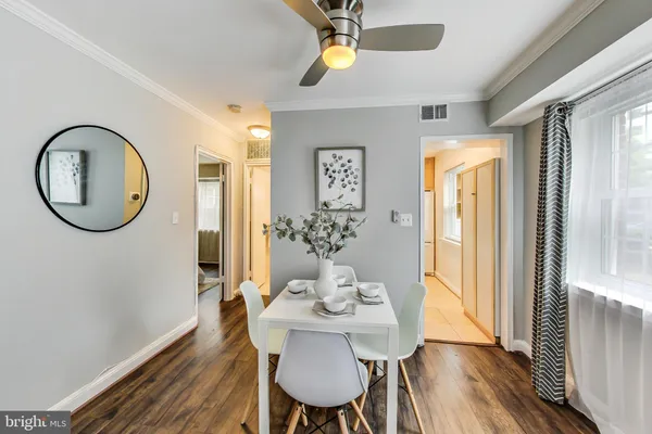 $1,950 | 1303 North Ode Street, Unit 215, Arlington, VA 22209