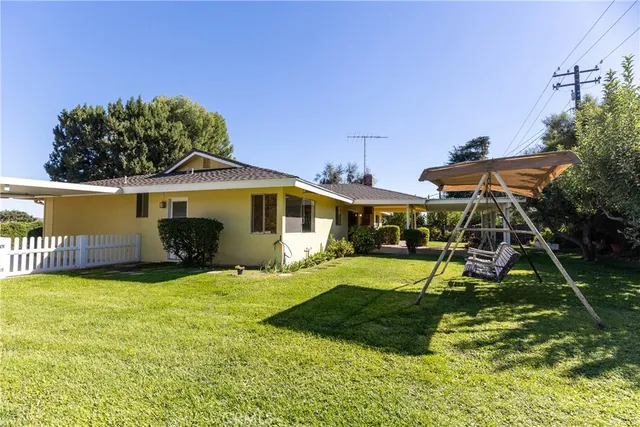 $725,000 | 12952 Club Drive, Redlands, CA 92373