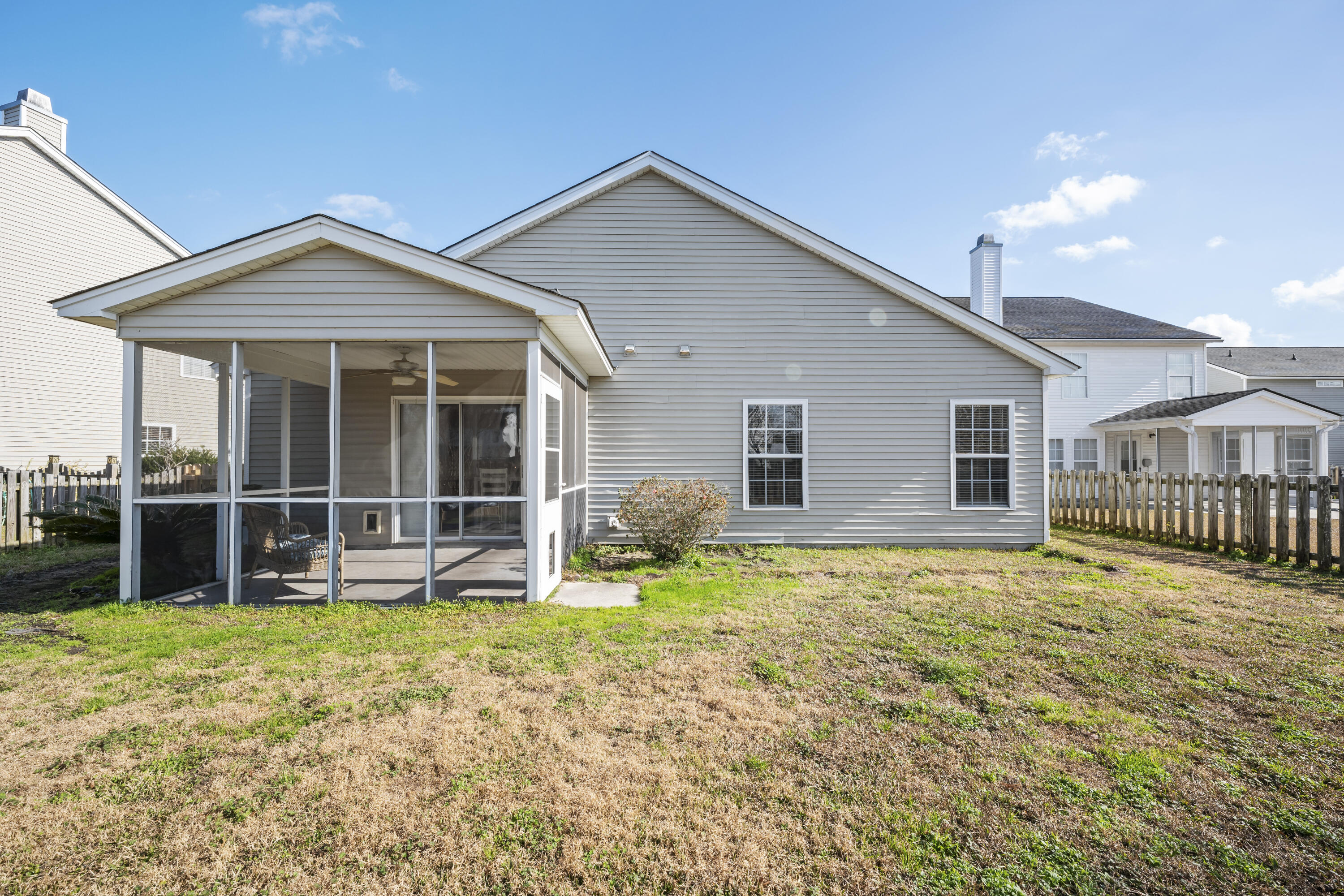 105 Ripley Court Summerville, SC 29483 - Photo 25 of 31 view of back yard porch