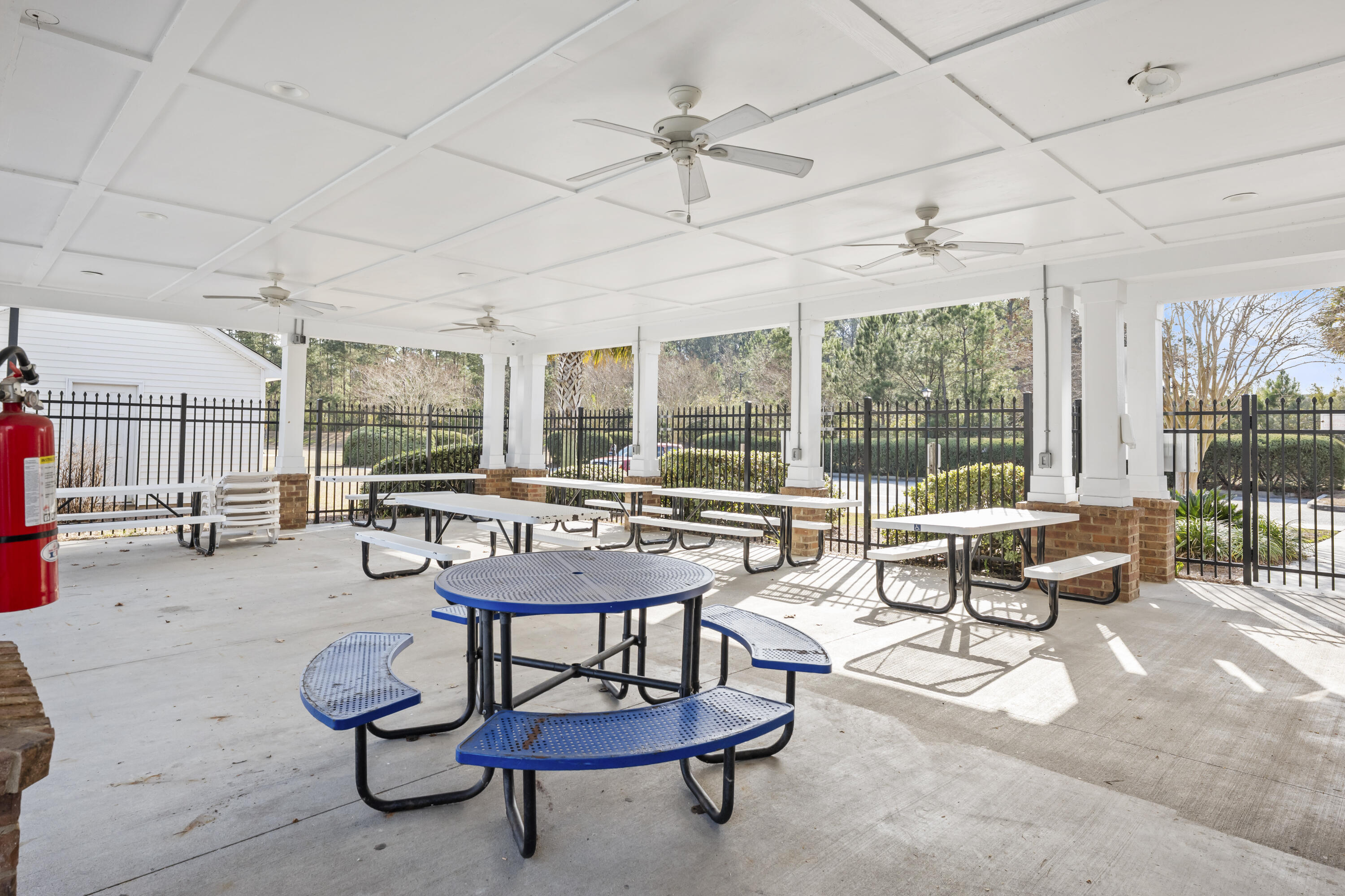 105 Ripley Court Summerville, SC 29483 - Photo 30 of 31 P1078227