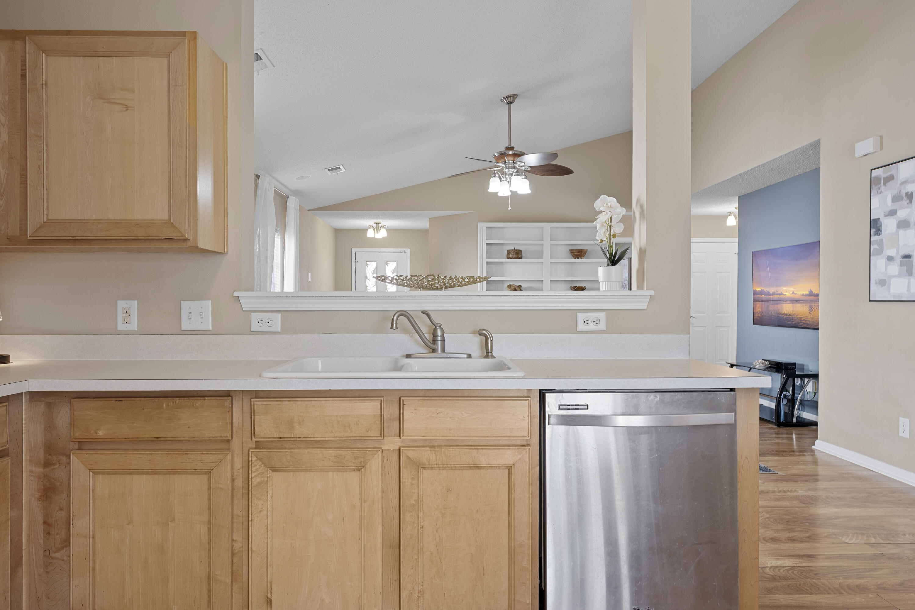 105 Ripley Court Summerville, SC 29483 - Photo 10 of 31 double sink and s_s appliances