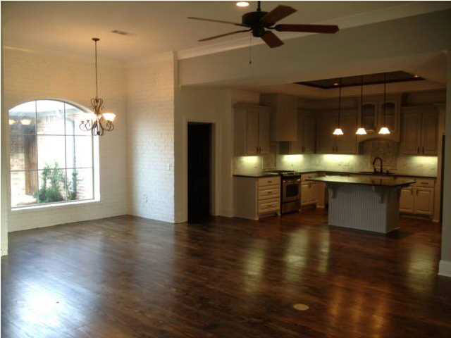 4 Enclave Circle Ridgeland, MS 39157 - Photo 7 of 19 Kitchen-Dining