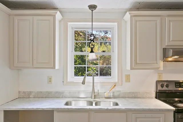 $469,000 | 28 Holly Drive, Gardner, MA 01440