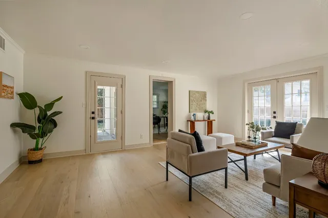 $1,199,999 | 3801 Avenue H, Austin, TX 78751