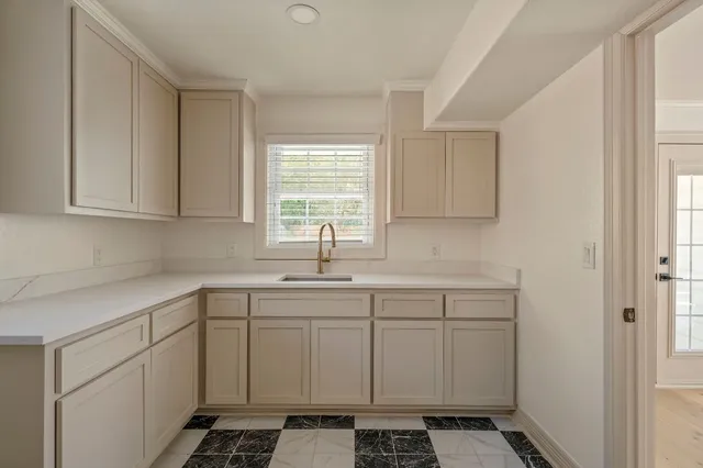 $1,199,999 | 3801 Avenue H, Austin, TX 78751