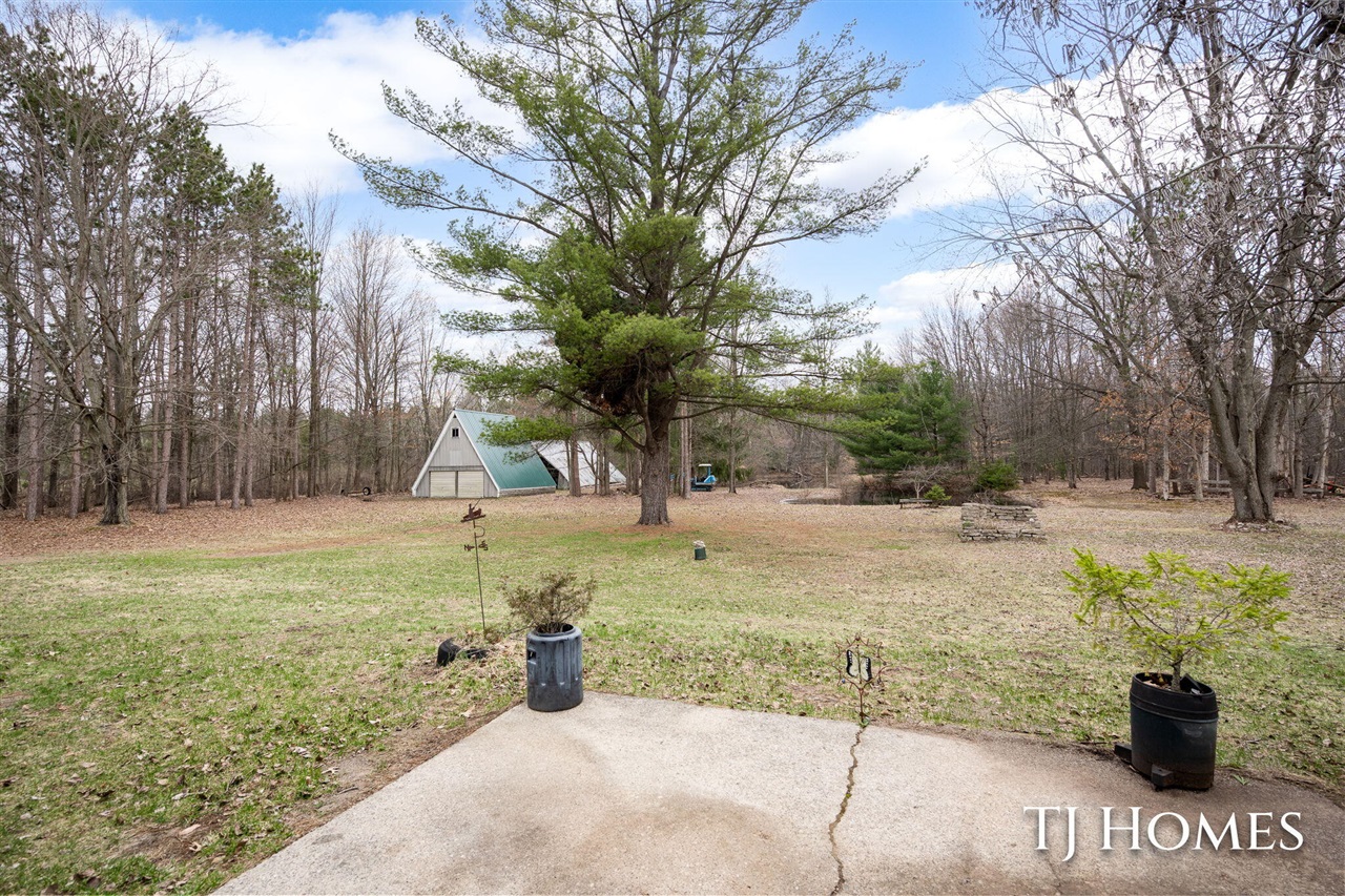 5818 East Sternberg Road Fruitport, MI 49415 - Photo 41 of 45