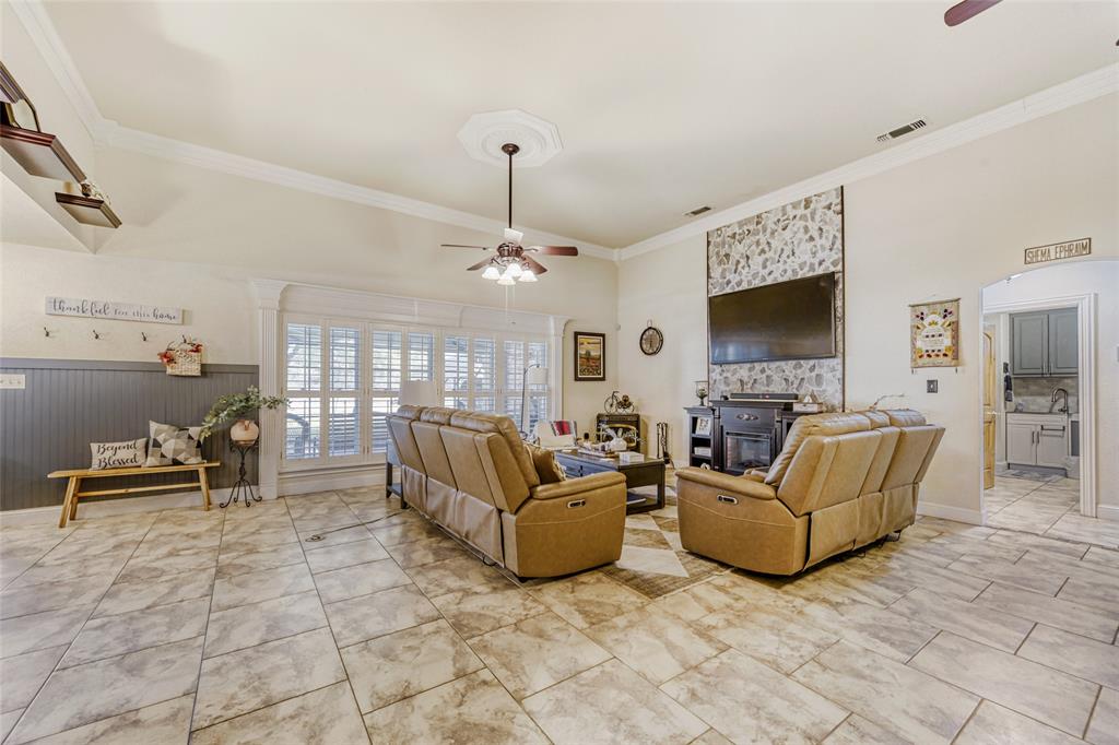 7835 Portwood Road Azle, TX 76020 - Photo 2 of 33