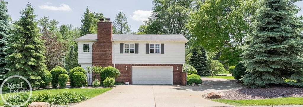 5317 Aintree Road Rochester, MI 48306 - Photo 4 of 40