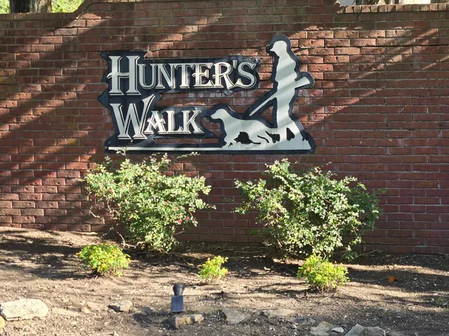 $509,760 | 8280 Rebecca Woods Drive, Bartlett, TN 38002