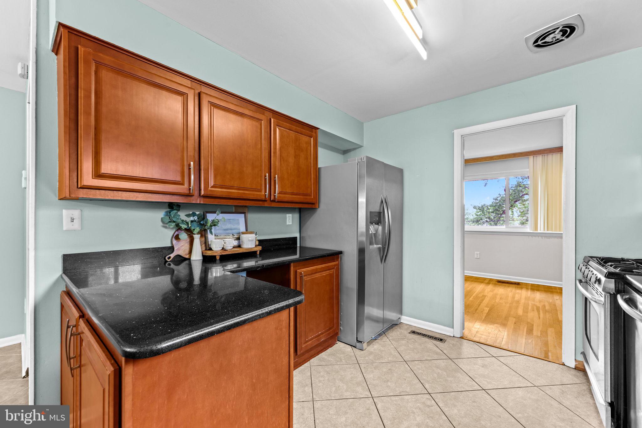 8227 Brattle Road Pikesville, MD 21208 - Photo 11 of 40