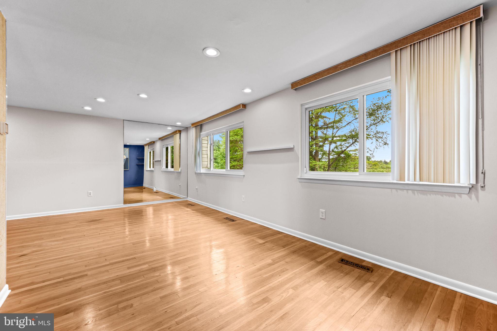 8227 Brattle Road Pikesville, MD 21208 - Photo 13 of 40