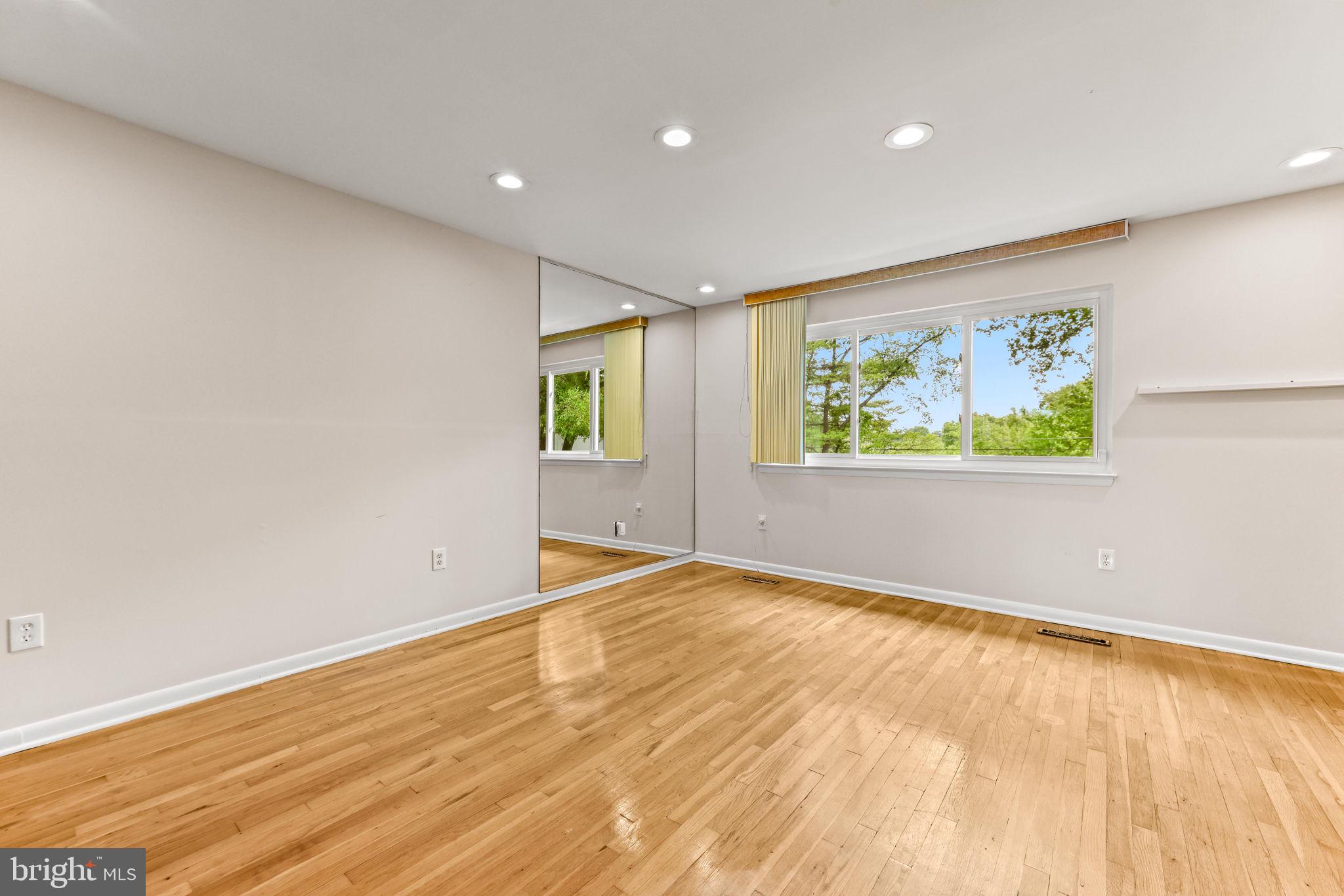 8227 Brattle Road Pikesville, MD 21208 - Photo 14 of 40