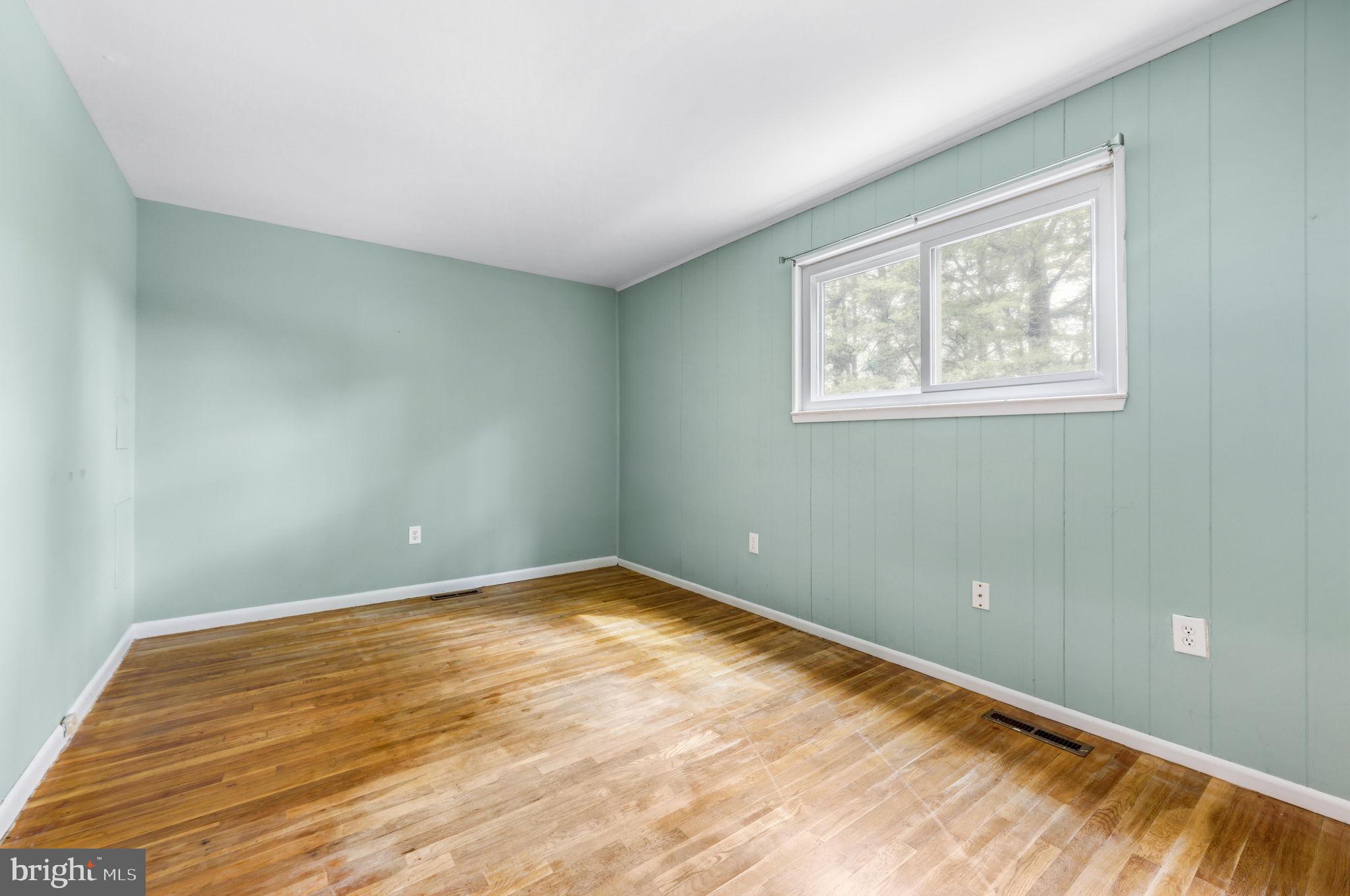 8227 Brattle Road Pikesville, MD 21208 - Photo 22 of 40