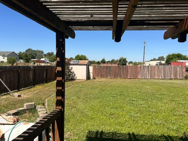 7249 West 4th Street Rio Linda, CA 95673 - Photo 27 of 36 Backyard