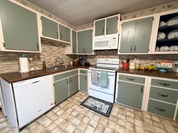 $228,000 | 141 Reed Street, Northville, NY 12134