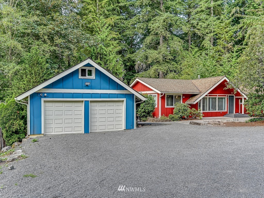 14525 Tiger Mountain Road Southeast Issaquah, WA 98027 - Photo 2 of 24 Gallery Image 2