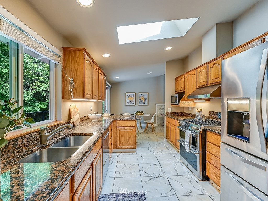 14525 Tiger Mountain Road Southeast Issaquah, WA 98027 - Photo 11 of 24 Gallery Image 11