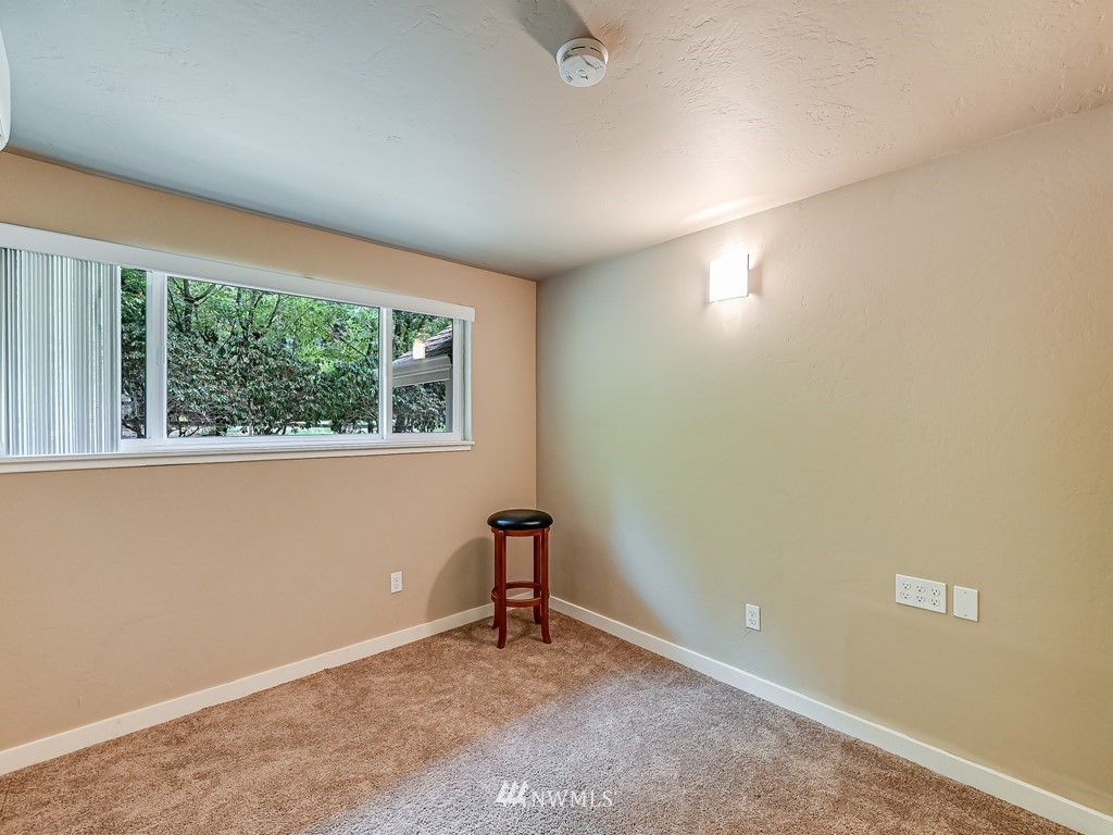 14525 Tiger Mountain Road Southeast Issaquah, WA 98027 - Photo 16 of 24 Gallery Image 16