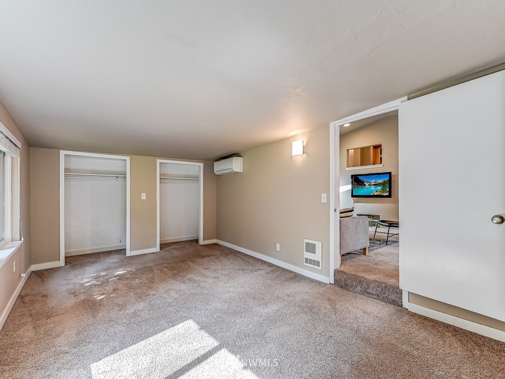 14525 Tiger Mountain Road Southeast Issaquah, WA 98027 - Photo 19 of 24 Gallery Image 19