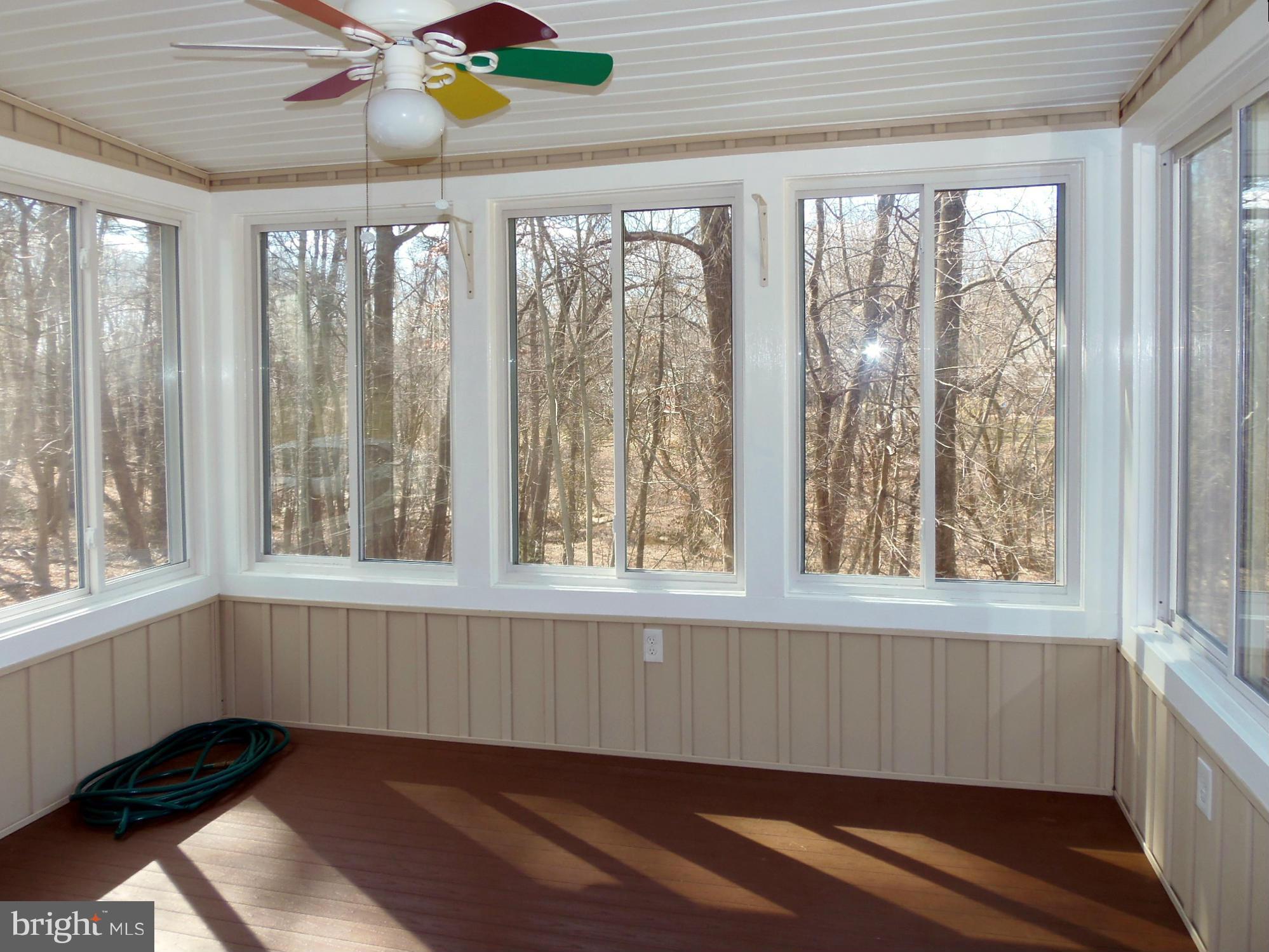 9560 North Laurel Road Laurel, MD 20723 - Photo 13 of 30 Sun Room