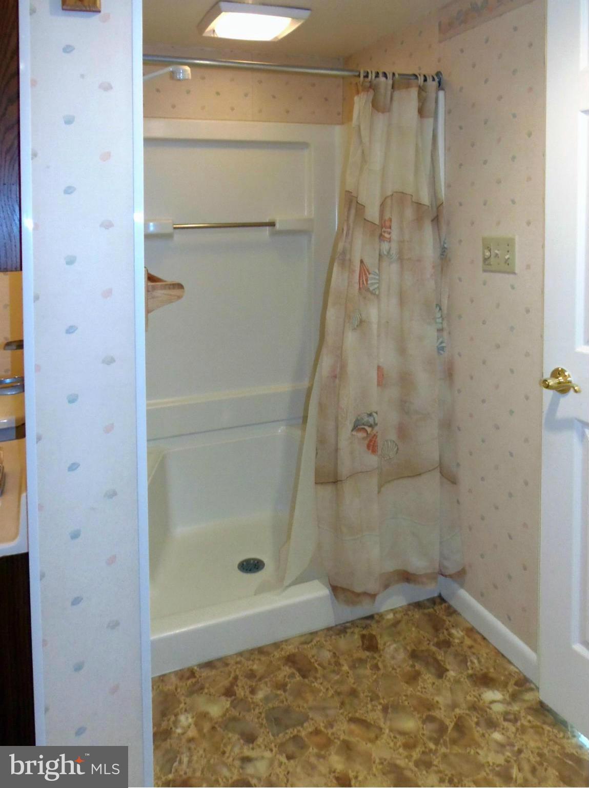 9560 North Laurel Road Laurel, MD 20723 - Photo 23 of 30 Bath Lower Level
