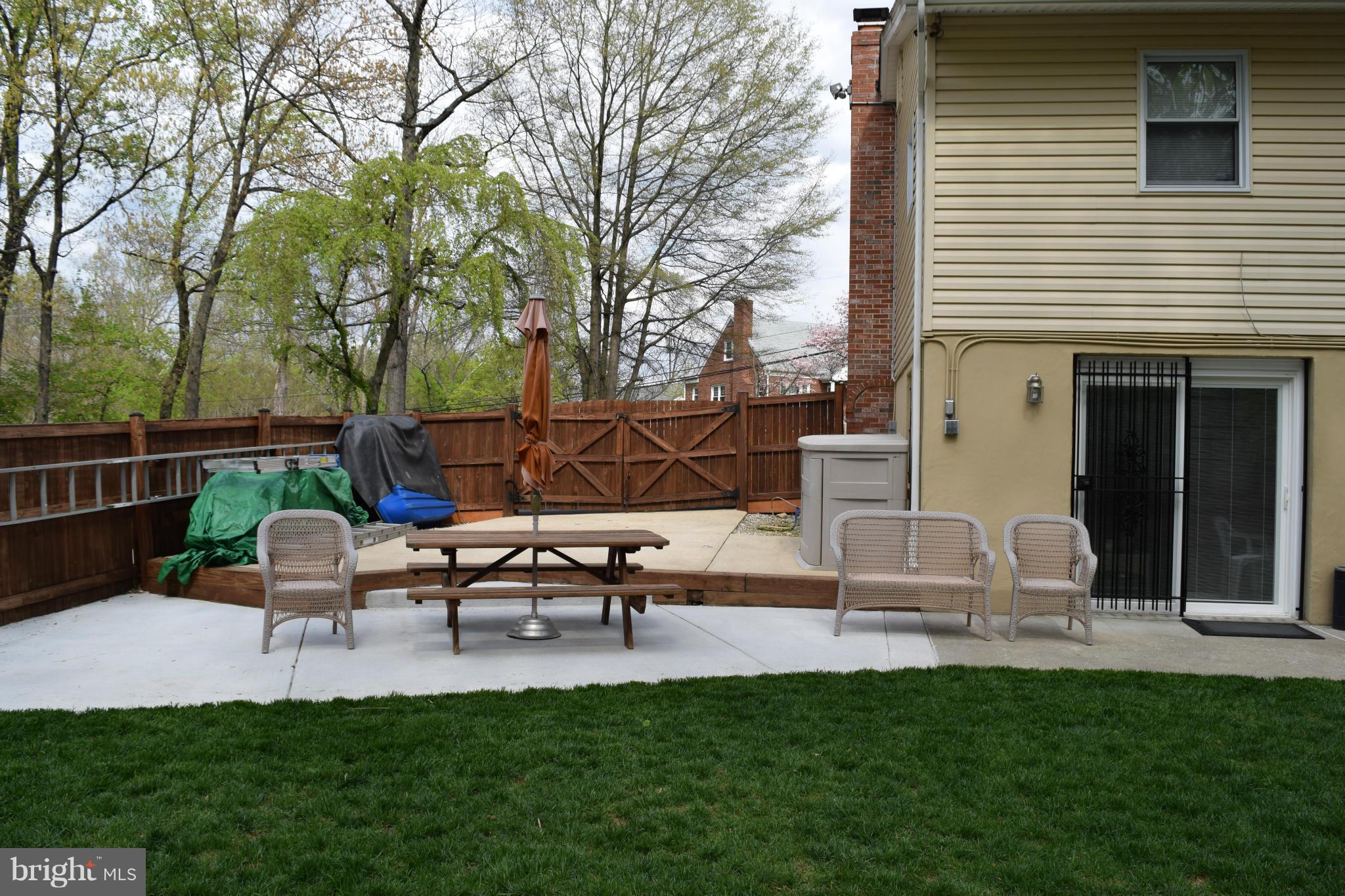 9560 North Laurel Road Laurel, MD 20723 - Photo 29 of 30 Patio