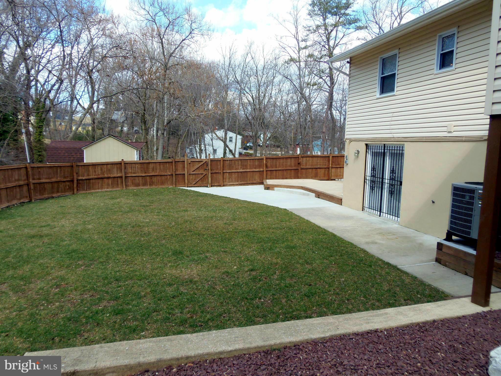 9560 North Laurel Road Laurel, MD 20723 - Photo 30 of 30 Backyard