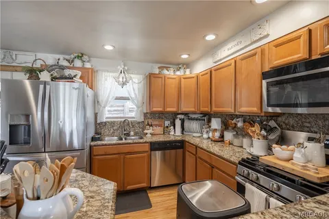 $649,000 | 43315 Shasta Road, Big Bear Lake, CA 92315