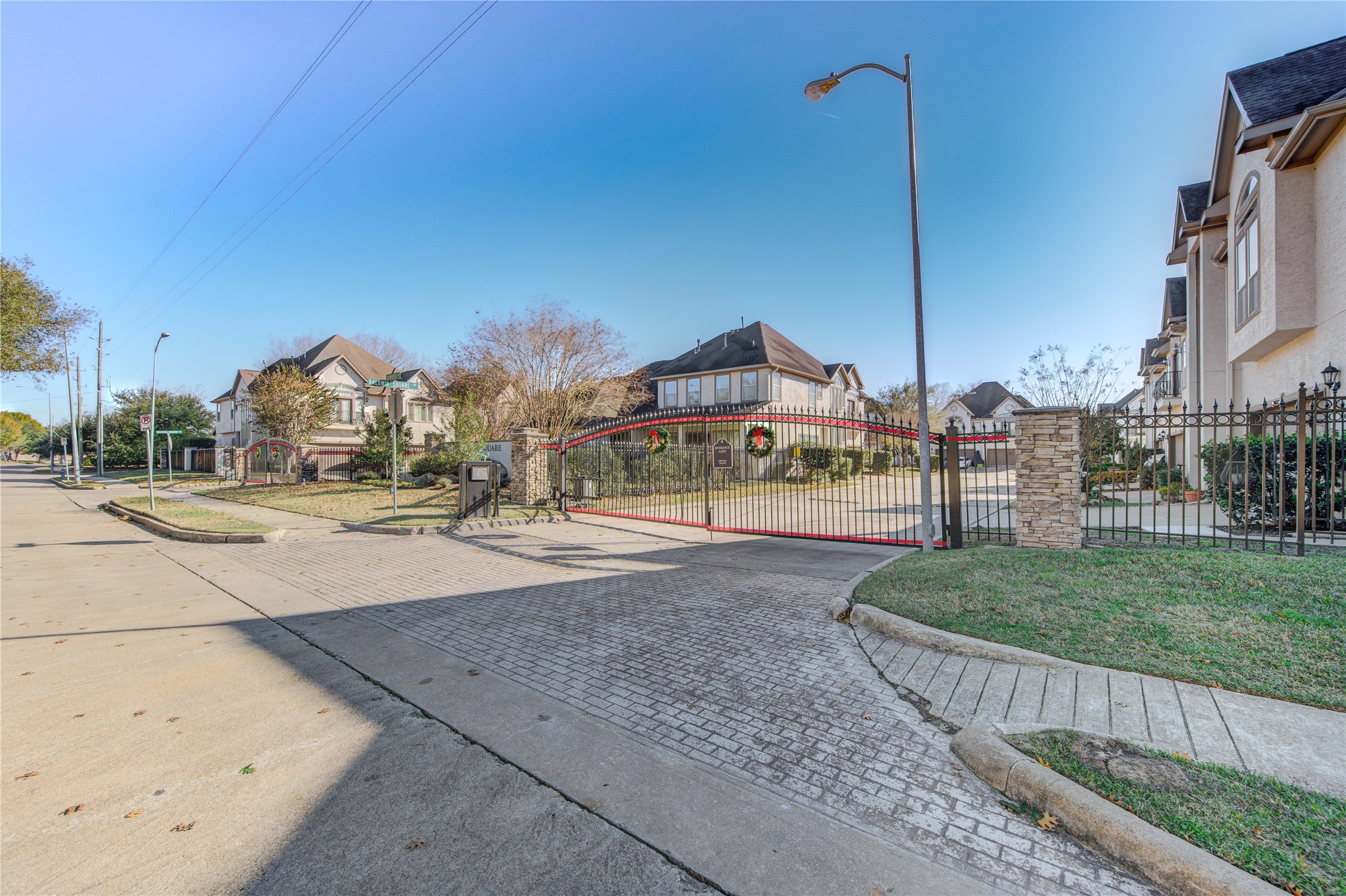 1419 Baldwin Square Lane Houston, TX 77077 - Photo 43 of 45 Secure and exclusive gated community offering privacy and peace of mind.