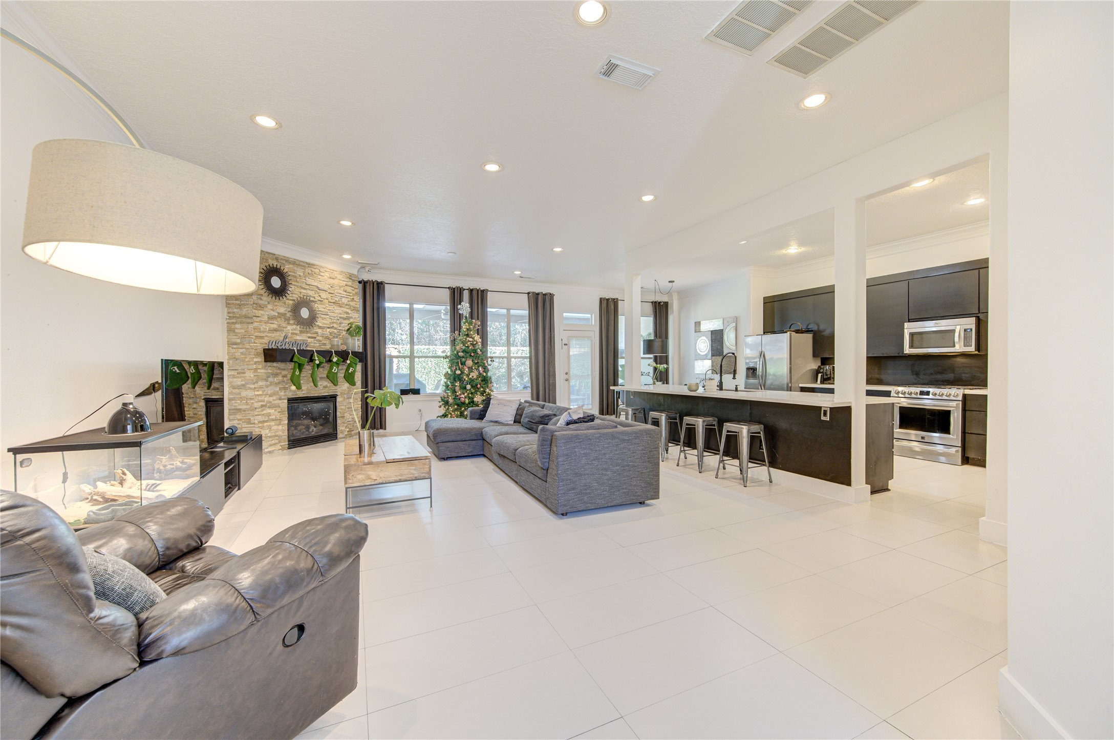 1419 Baldwin Square Lane Houston, TX 77077 - Photo 5 of 45