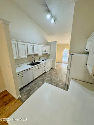 $1,400 | 1701 Tollie Court, Unit B, Greenville, NC 27858