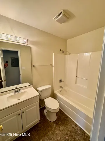 $1,400 | 1701 Tollie Court, Unit B, Greenville, NC 27858