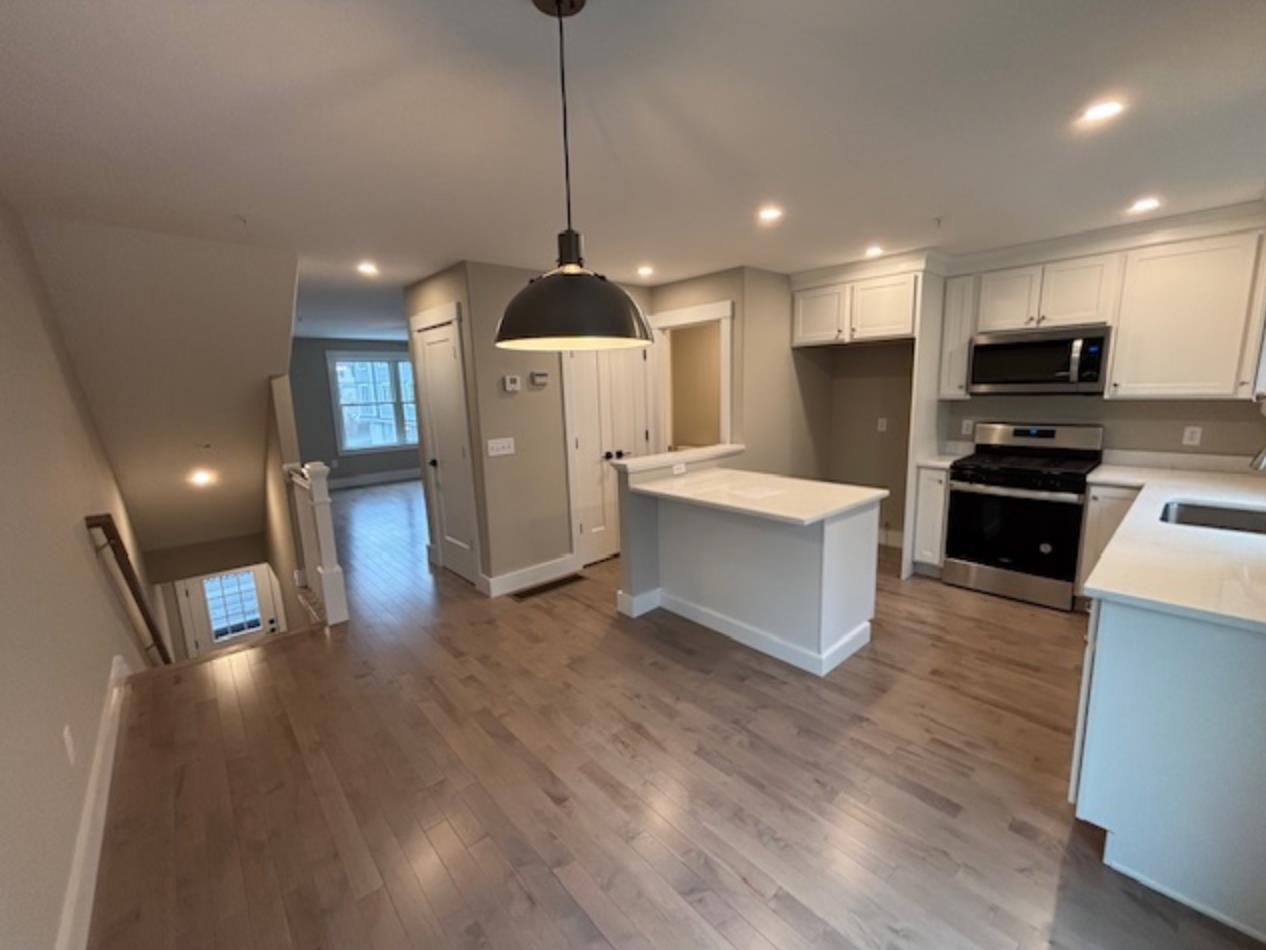 32 Charter Street, Unit 9 Exeter, NH 03833 - Photo 6 of 30