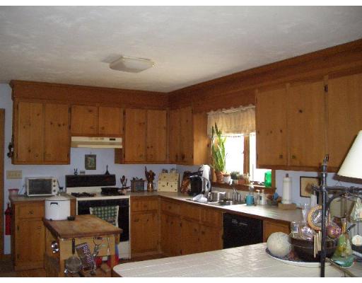 311 Hardwick Road New Braintree, MA 01531 - Photo 6 of 13