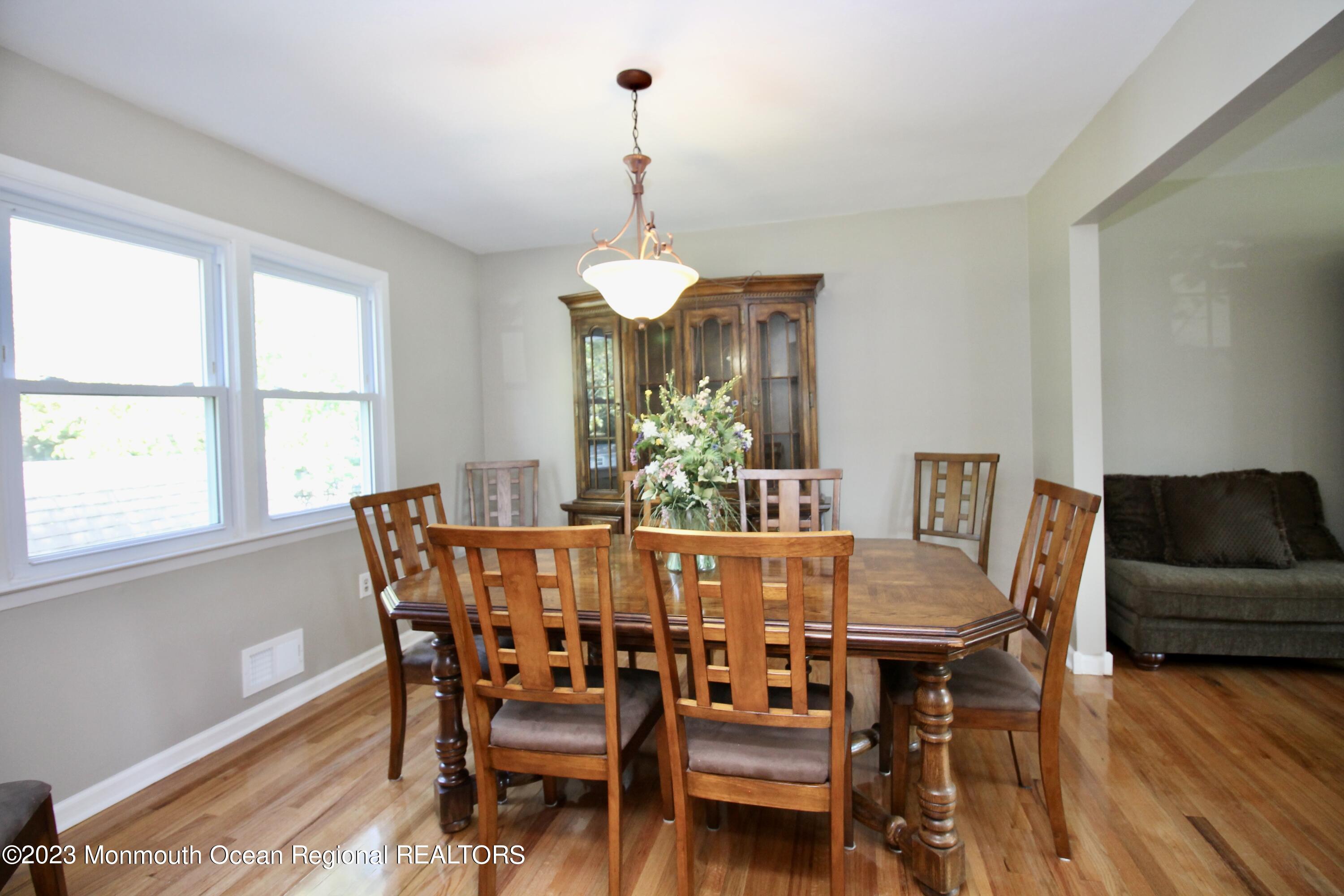 259 Kings Mountain Road Freehold, NJ 07728 - Photo 15 of 61 027F970E-A2BD-4438-A4F1-6546E49D140F_1_2